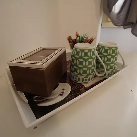 Bed and Breakfast Bed 'n Books *