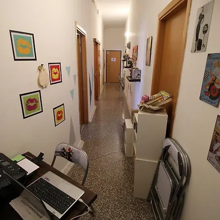 Bed and Breakfast Bed 'n Books