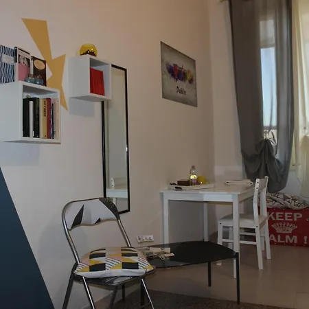 فندق مبيت وإفطار Bed 'n Books ساساري
