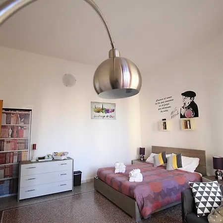 Bed 'n Books 住宿加早餐酒店 *